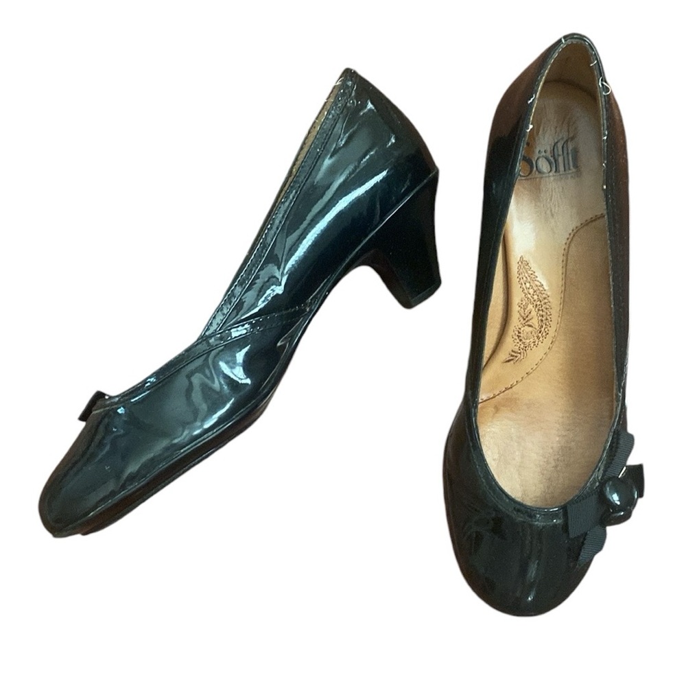 Sofft Black Patent Leather Side Button Retro Pumps - Picture 1 of 13
